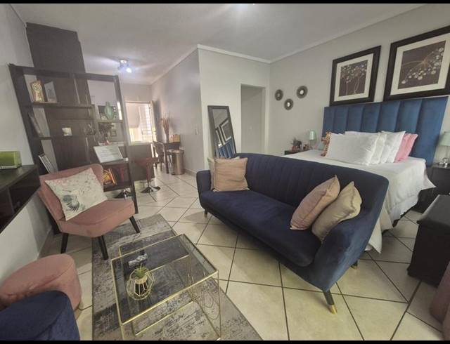1 BEDROOM APARTMENT FOR SALE IN DOUGLASDALE